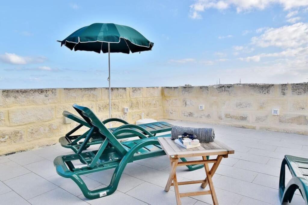 Vallettastay - Lucky Star One Bedroom Apartment 301 ภายนอก รูปภาพ